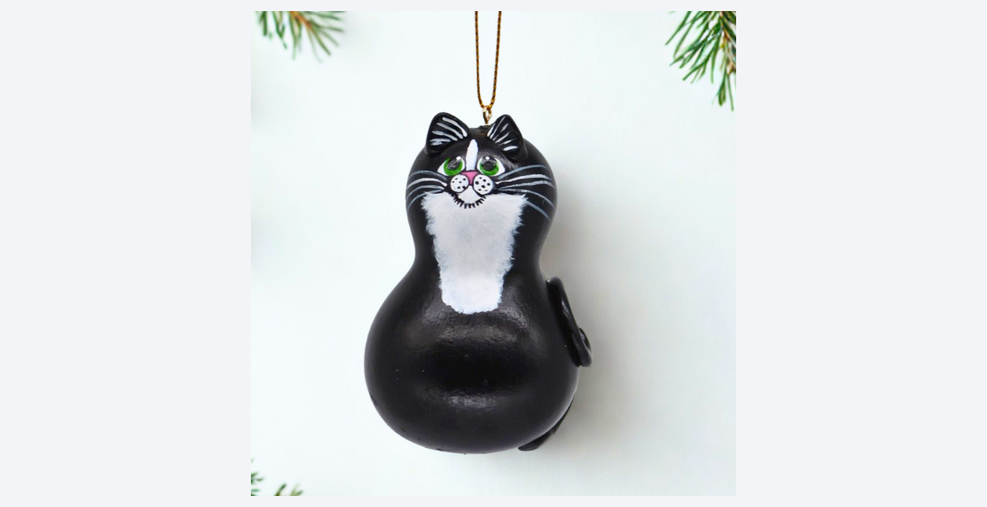 Tuxedo Cat Ornament – Handmade Bottle Gourd Cat Decor