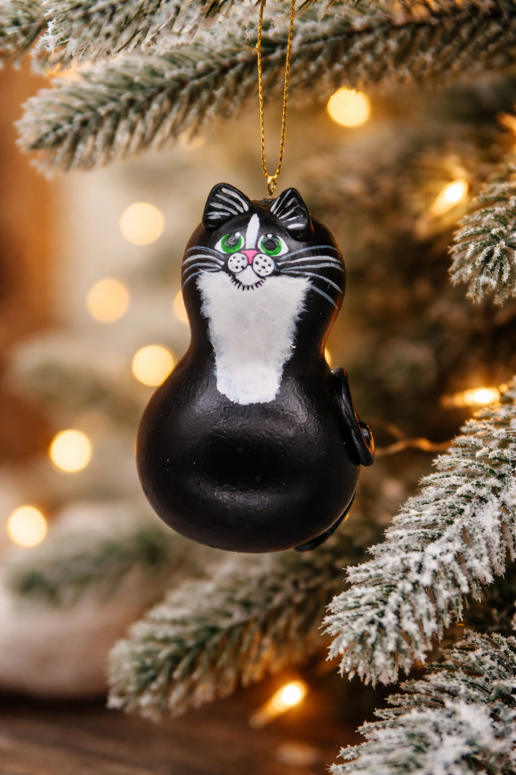 Tuxedo Cat Ornament – Handmade Bottle Gourd Cat Decor