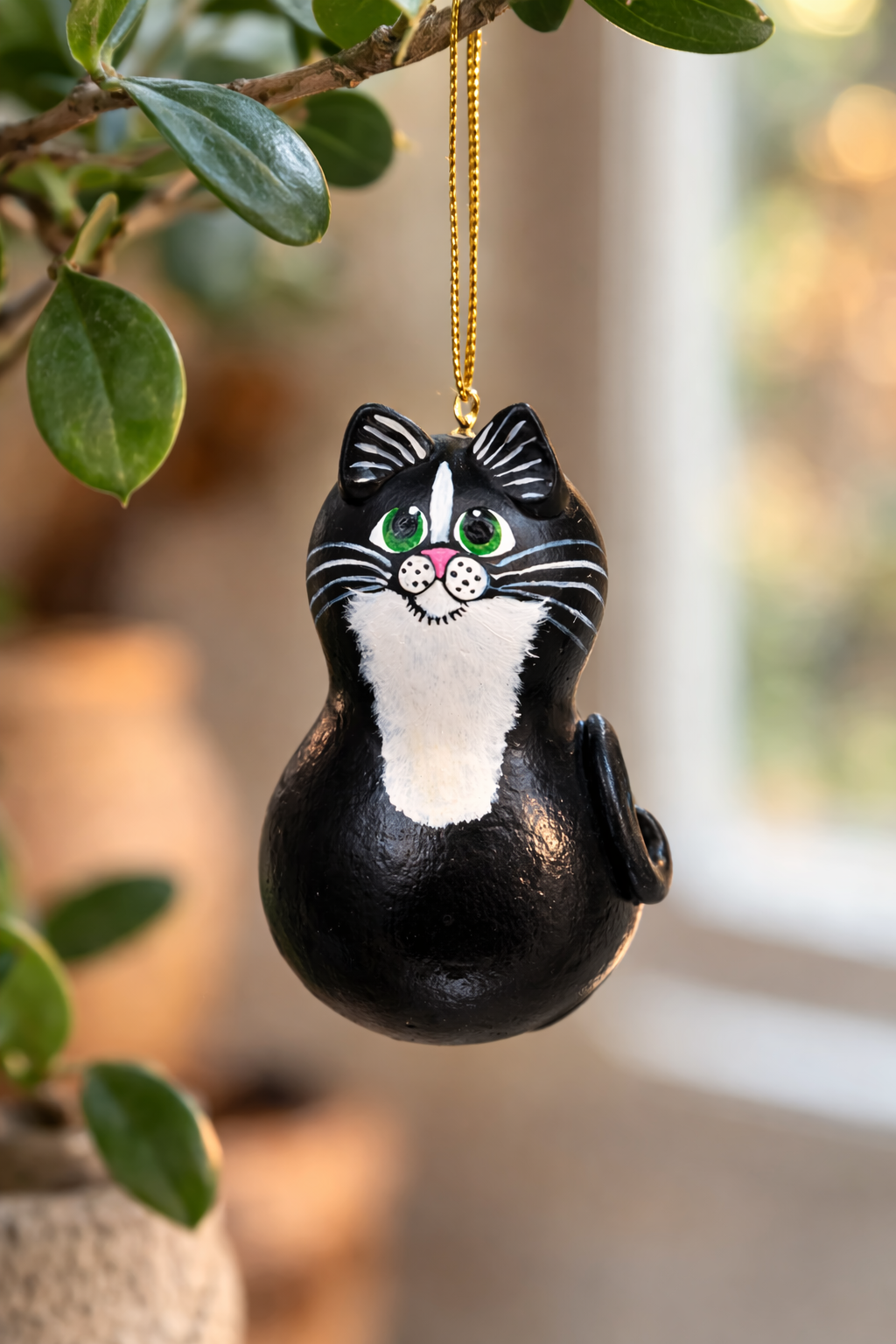 Tuxedo Cat Ornament – Handmade Bottle Gourd Cat Decor