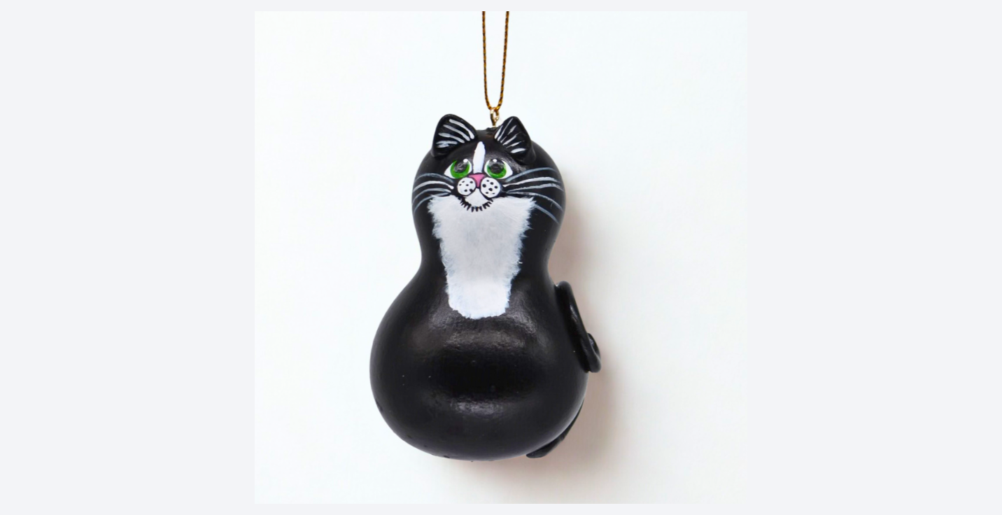 Tuxedo Cat Ornament – Handmade Bottle Gourd Cat Decor
