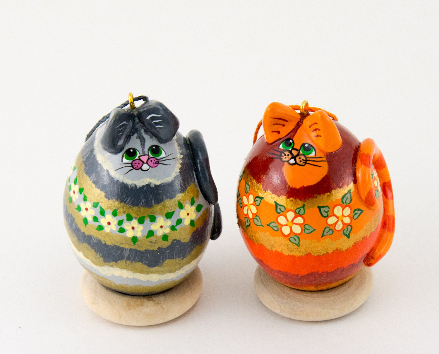 Orange Tabby cat, Grey Tabby Cat, Set of 2 Ornaments, Painted Gourds, Holiday Ornament Gift Set, Christmas Ornament - Gourdaments